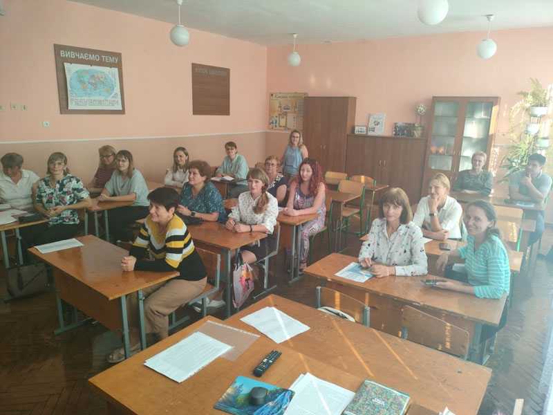 НАРАДА ВЧИТЕЛІВ МАТЕМАТИКИ ЩОДО ОЦІНЮВАННЯ МАТЕМАТИЧНОЇ ОСВІТНЬОЇ ГАЛУЗІ У 5-х та 6-х КЛАСАХ НУШ