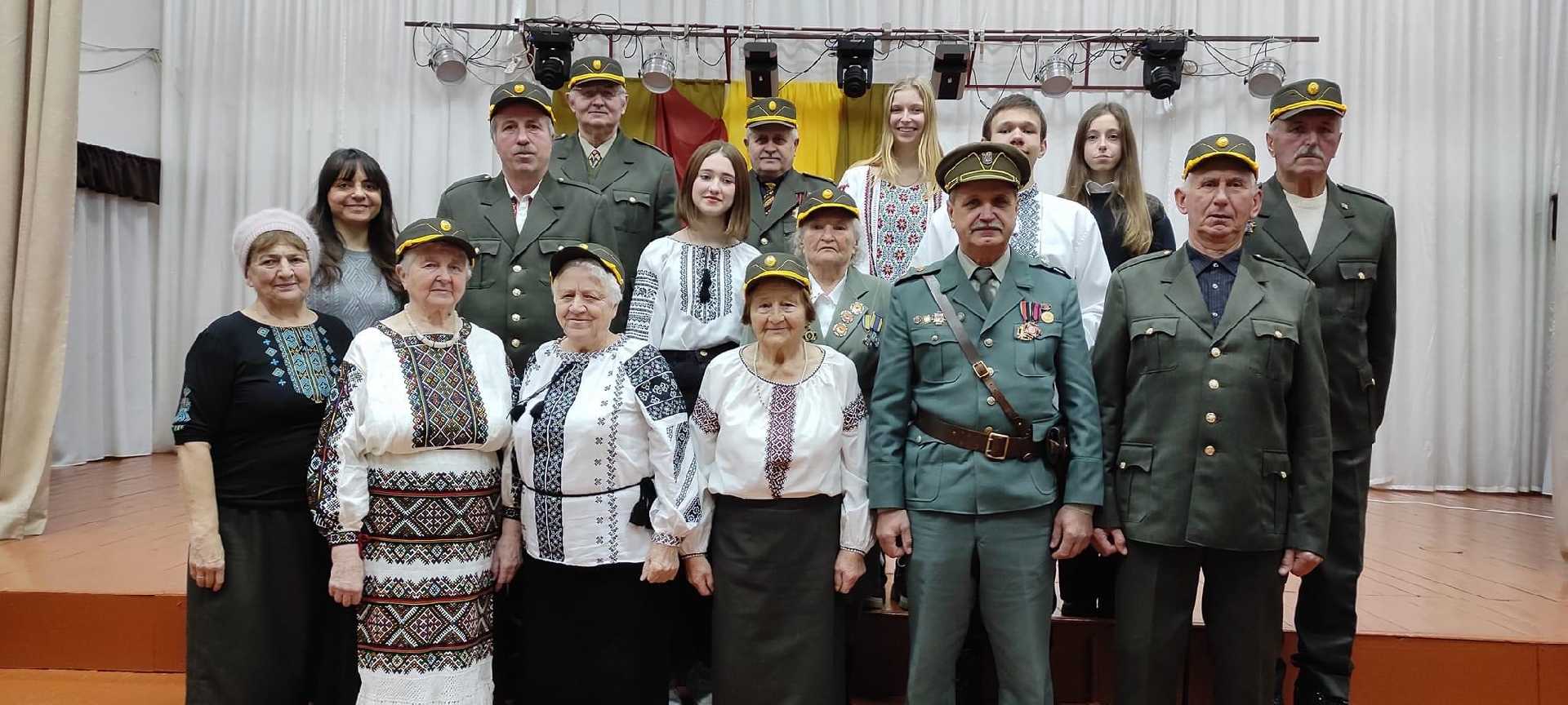 6 ГРУДНЯ В УКРАЇНІ ВІДЗНАЧАЛИ ПОДВІЙНЕ СВЯТО: ДЕНЬ СВЯТОГО МИКОЛАЯ І ДЕНЬ ЗБРОЙНИХ СИЛ УКРАЇНИ.