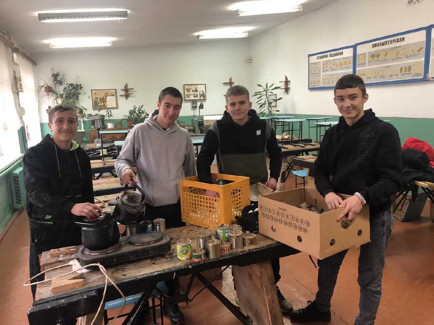 Окопна свічка - тепло і світло для наших  захисників