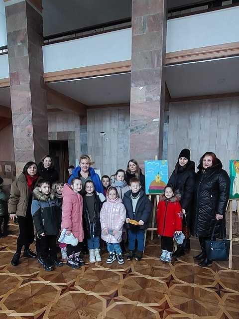 «Світ очима Андрушків Олівії»