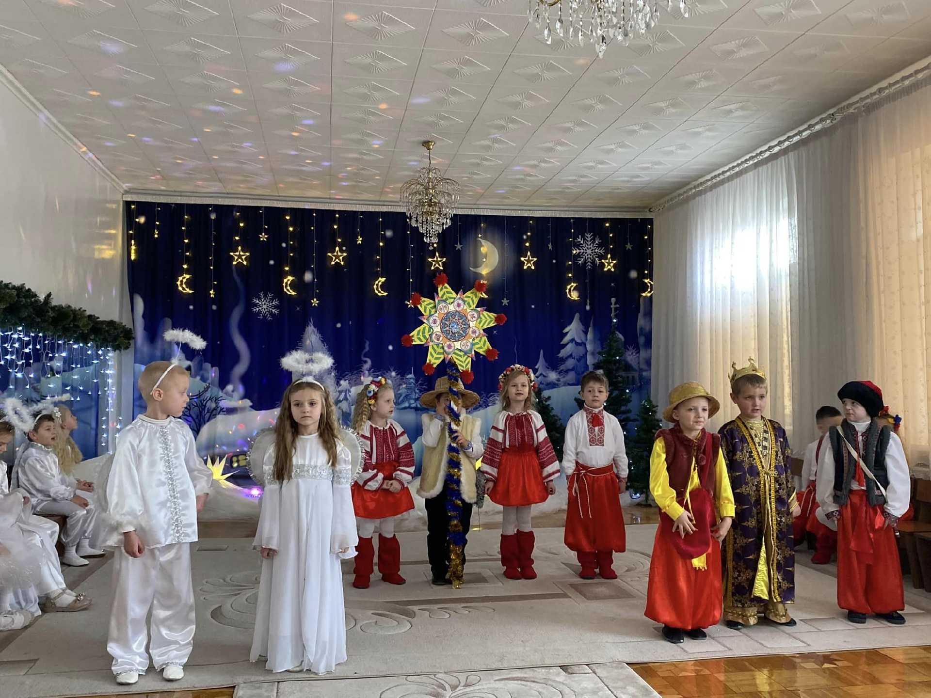 Привітання із Різдвяними святами!
