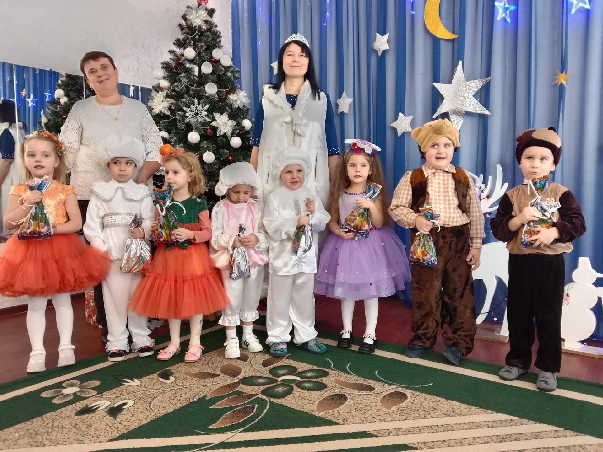 Солоденьке новорічне свято у групі середнього дошкільного віку № 7
