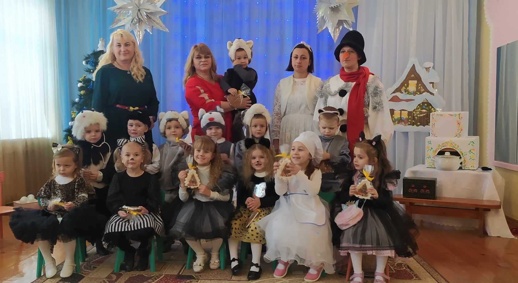 Новорічний ранок у молодшій групі МЕТЕЛИК