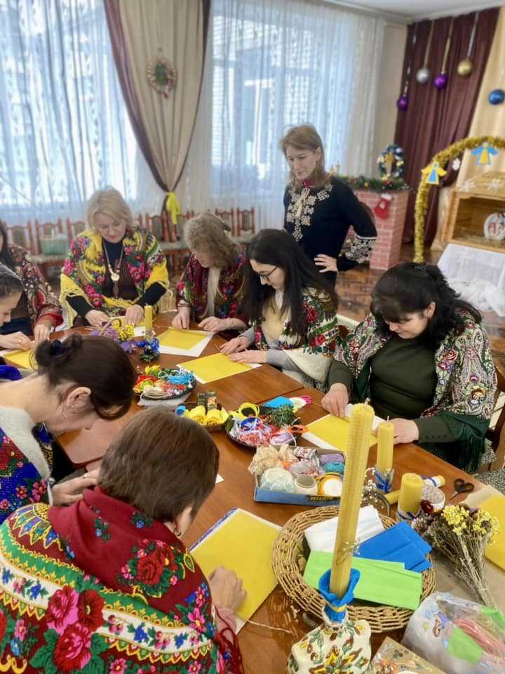 Майстер-клас із виготовлення Стрітенської свічки